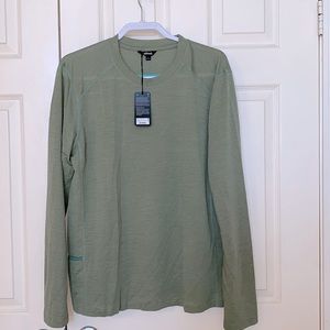 NWT ALLBIRDS Natural Run LS SizeLorXL merino wool blend hazy cargo (light green)